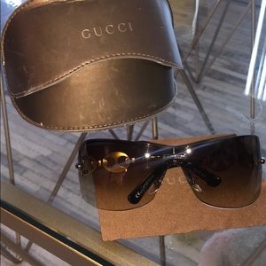 Never worn Gucci glasses !